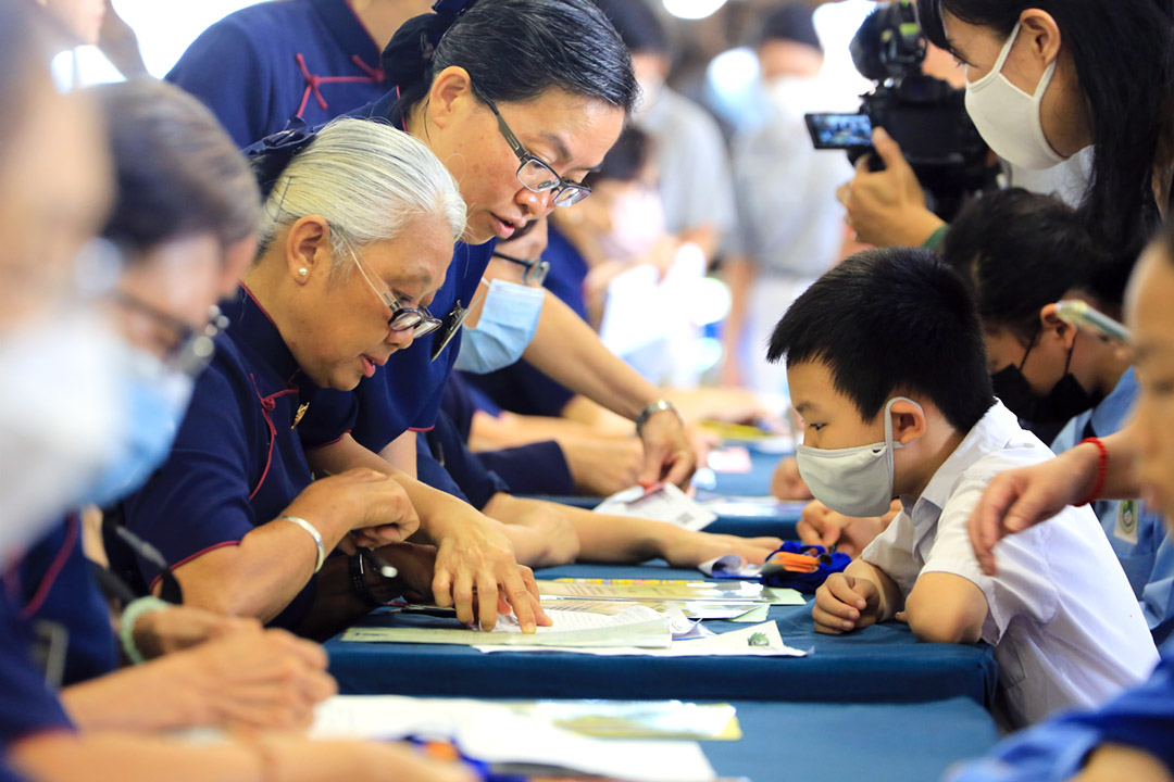 慈济马六甲分会多年深耕教育助学，让清寒学子在爱的支持中看见自我价值，勇敢追梦。【摄影：李经志】