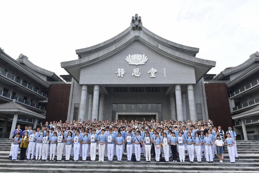 疫情开放后给慈少教育团队的一个大喜，通过这次的联办活动，可以促进教育团队的凝聚力和精进心，并更有毅力和勇气地走下去。【摄影：黄文兴】