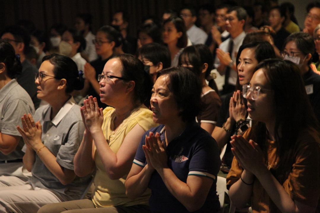近五百人次参与一连三天的吉祥月法会暨祈福会。 【摄影：颜静婉】