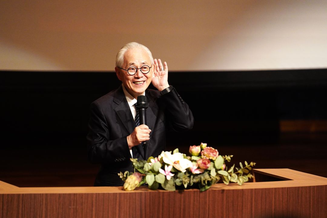 姚仁禄主讲“引路度人”，分享自己如何把开书店的梦想转变成为一名跟着师父行菩萨道的慈济人。【摄影：文伟光】 	